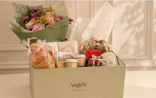 Presente café da manhã com flores · cesta em Uruaçu